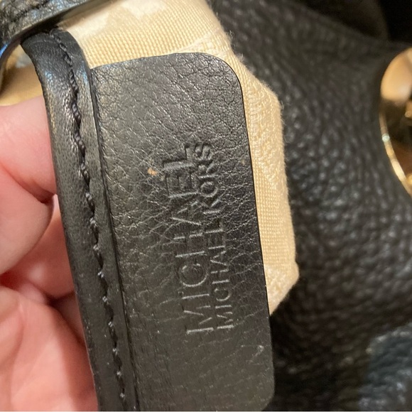 BLACK LEATHER MK Michael KORS HOBO SHOULDERBAG WITH GOLD MK GORGEOUS - Picture 8 of 11